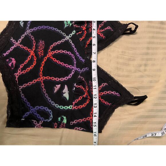 Swixxz crop tank top chain skull graphics lace accent Y2K Goth baby doll large - Picture 5 of 8